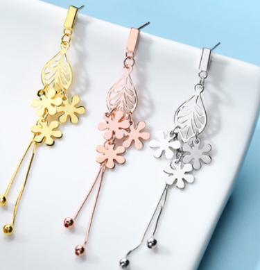 Lovely Flowers Pendientes de moda chapados en plata de ley 925