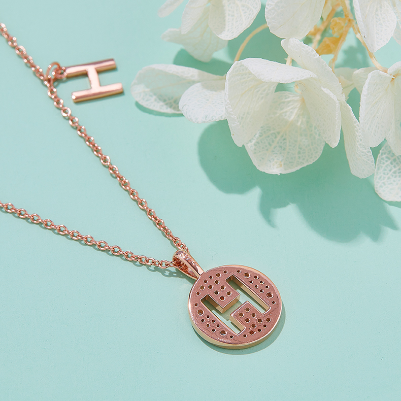 Serie alfabéticaH Lovely Rose Gold Necklace