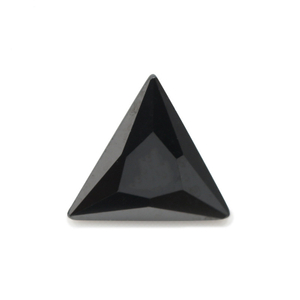 5A Venta al por mayor de fabricación negra Triangle Cubic Zirconia para joyería