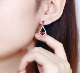 Joyería de plata de ley 925, pendientes colgantes de diamantes con piedras preciosas de Rubi para mujer, cristal rojo