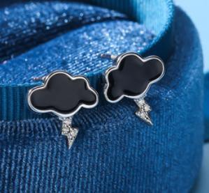 Pendientes Little Dark Clouds de plata de ley 925 chapada en oro Weather Series