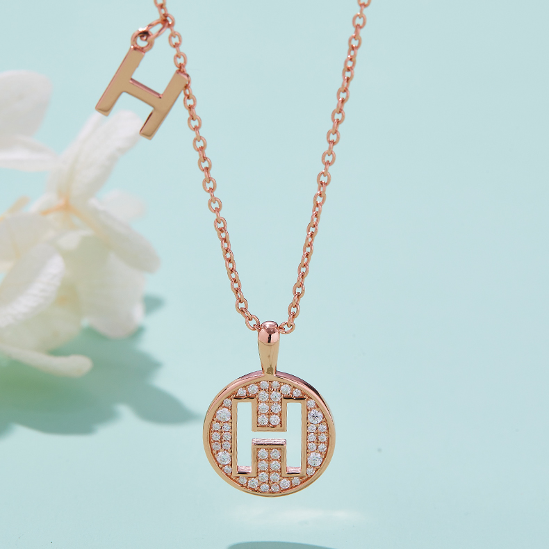 Serie alfabéticaH Lovely Rose Gold Necklace