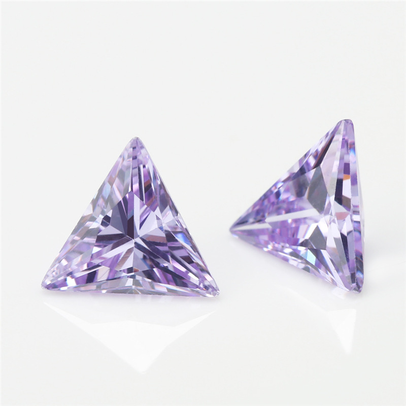 Fabricante mayorista 5A Lavender Triangle Cubic Zirconia para joyería