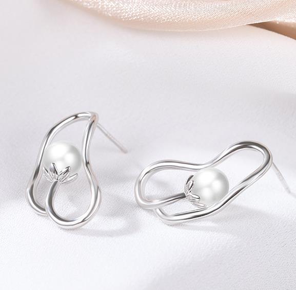 Pendientes de forma especial Pendientes de perlas de mujer chapados en plata de ley 925