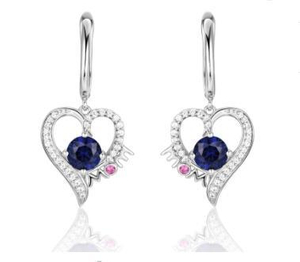 Pendientes de zafiro Material de plata de ley 925 Exquisito zafiro femenino Pendientes en forma de corazón Fiesta de regalo