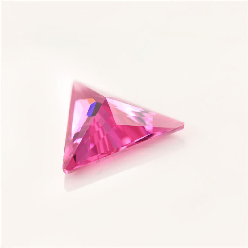 Zirconia cúbica triangular rosa brillante 5A para joyería