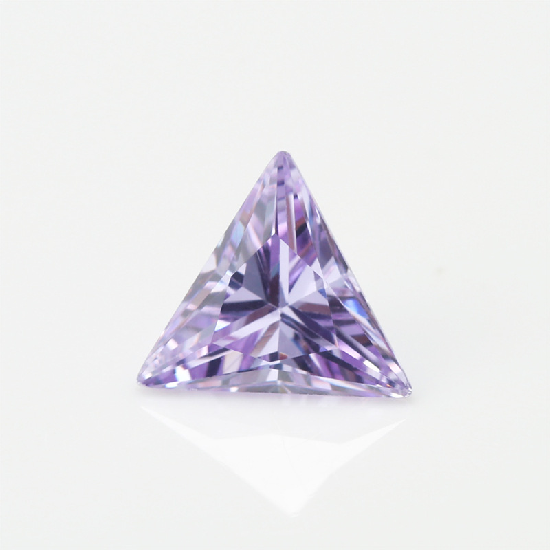 Fabricante mayorista 5A Lavender Triangle Cubic Zirconia para joyería